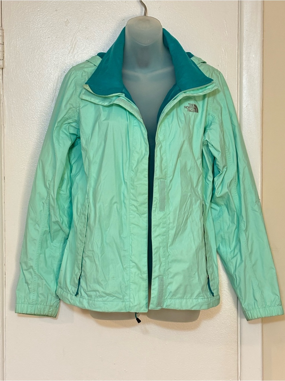 The North Face Soft Shell Hyvent Full Zip Jacket With Hood Woman’s Size Medium